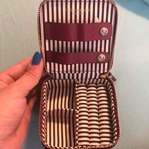 Henri Bendel Jewelry Holder